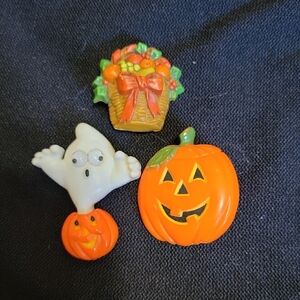 Vintage Hallmark Pins  Halloween Pumpkin & Ghost, Holiday Basket, JOL